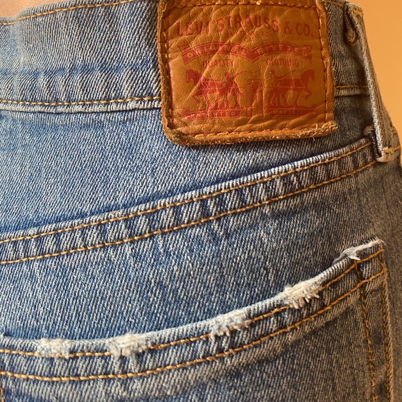 LEVIS WEDGIE JEANS - Picture 2 of 7